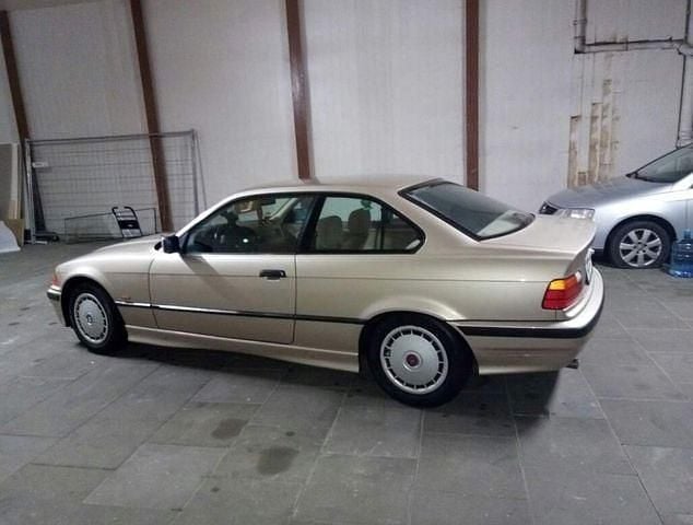 Gebraucht BMW 318 140 PS (102 kW) 1998 Beige Coupé