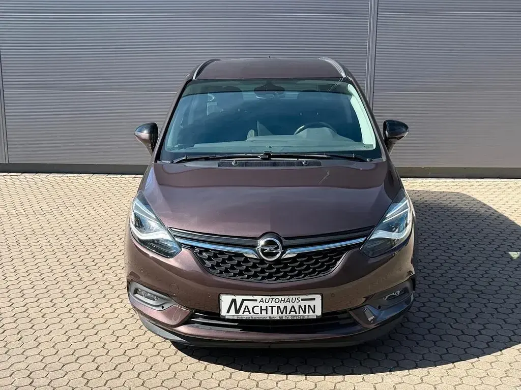 Gebraucht Opel Zafira Innovation 140 PS (102 kW) 2016 Kokosnussbraun Van / Kleinbus