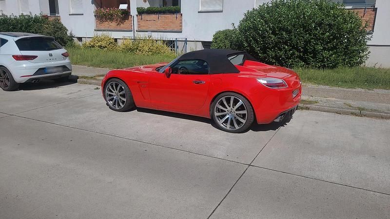 Second-hand Opel GT 300 CP (220 kW) 2008 Roșu Cabrio