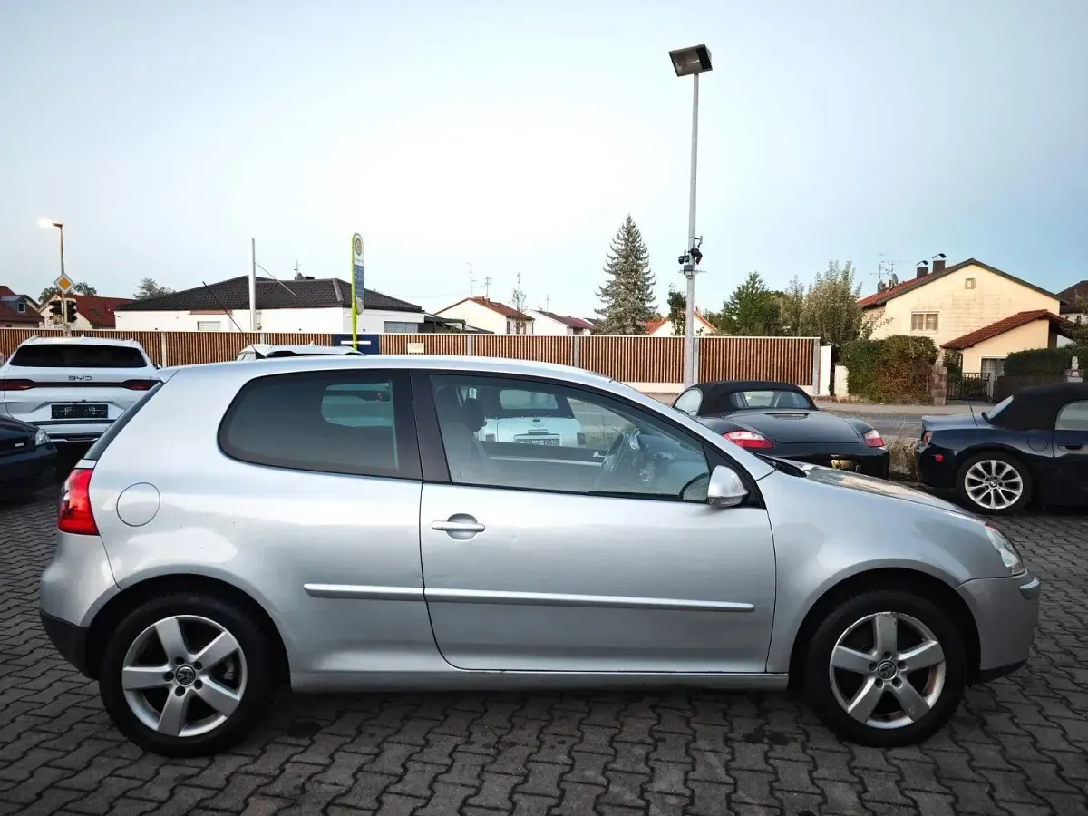 Gebraucht VW Golf VI United 80 PS (58 kW) 2008 Silber Kleinwagen