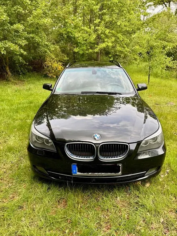 Gebraucht BMW 520 Advantage 177 PS (130 kW) 2009 Schwarz Kombi