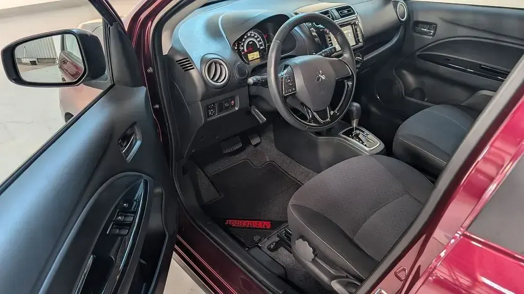 Gebraucht Mitsubishi Space Star Edition 80 PS (58 kW) 2018 Rot Kleinwagen