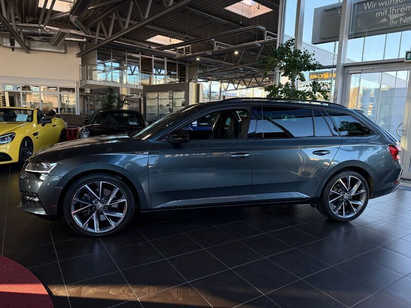 Gebraucht Skoda Superb SportLine 280 PS (205 kW) 2021 Grau Kombi