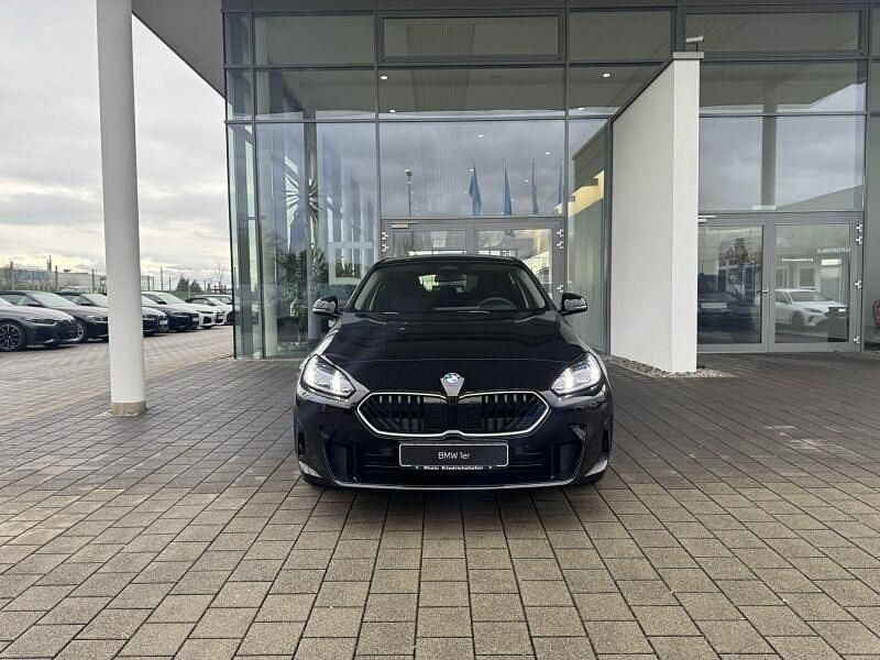 Neu BMW 116 122 PS (89 kW) 2026 Schwarz uni Kleinwagen