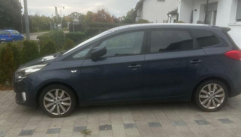Gebraucht Kia Carens DREAM-TEAM Edition 136 PS (100 kW) 2015 Blau Van / Kleinbus