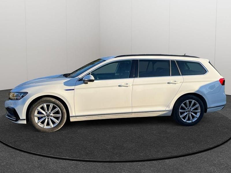 Gebraucht VW Passat GTE 156 PS (114 kW) 2021 Weiß Kombi