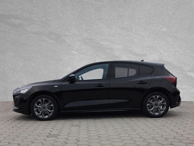 Gebraucht Ford Focus ST-Line 155 PS (114 kW) 2024 Agate black metallic Kleinwagen