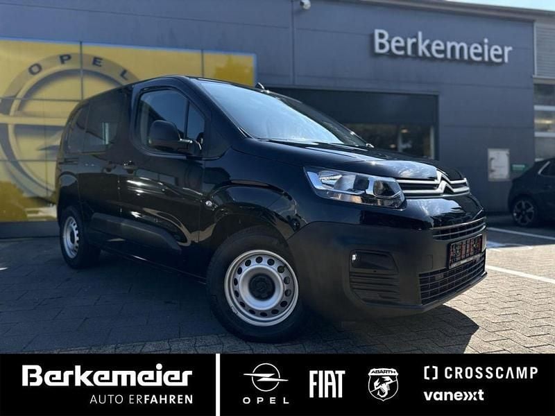Lackierung schwarz perla nera klarlack (metallic) Gebraucht 2021 Citroën Berlingo Van / Kleinbus | 14.900 € (Superpreis) - Bild 1/4