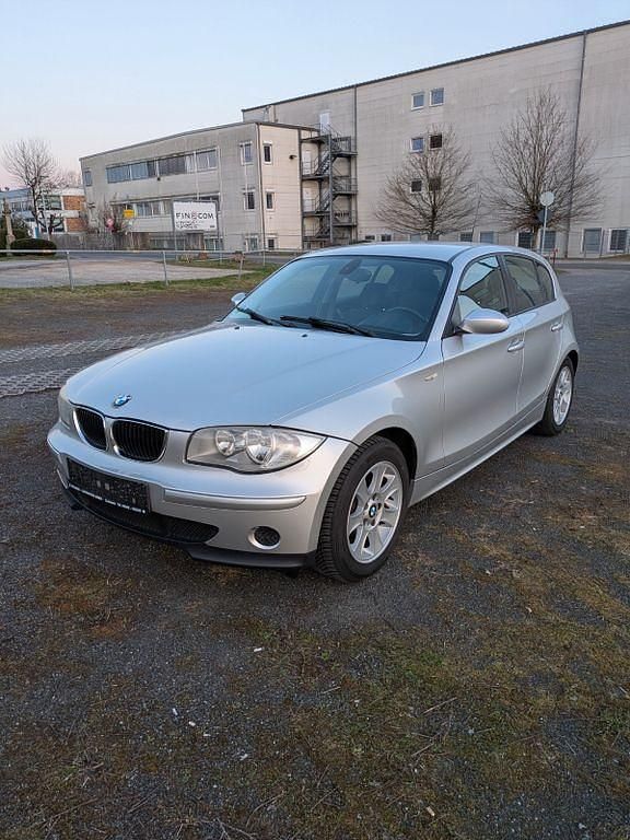 Gebraucht BMW 116 122 PS (89 kW) 2005 Silber Kleinwagen