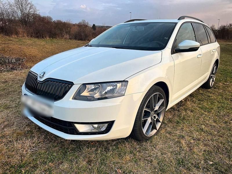 Gebraucht Skoda Octavia RS 110 PS (80 kW) 2016 Weiß Kleinwagen