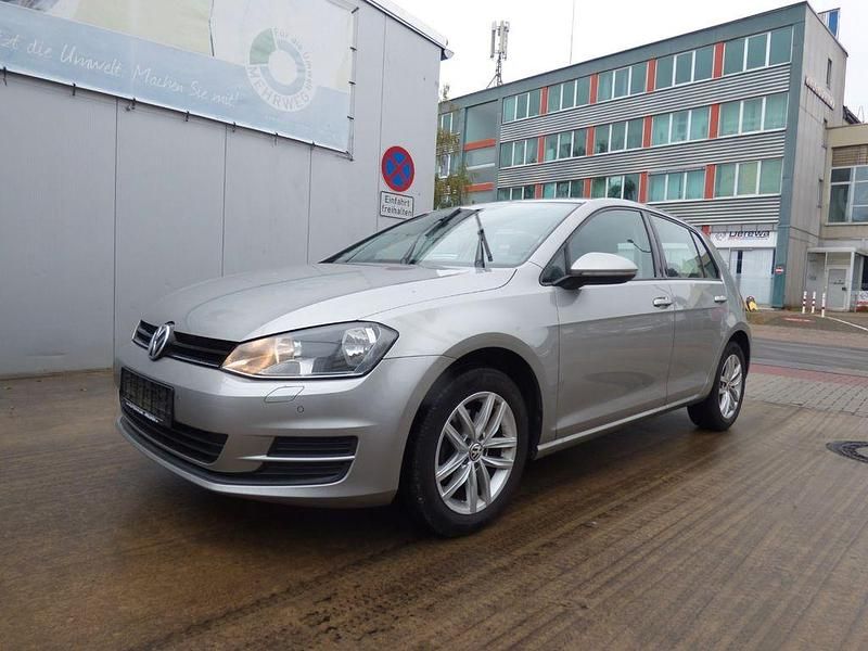 Gebraucht VW Golf VII Comfortline 86 PS (63 kW) 2013 Silber Limousine