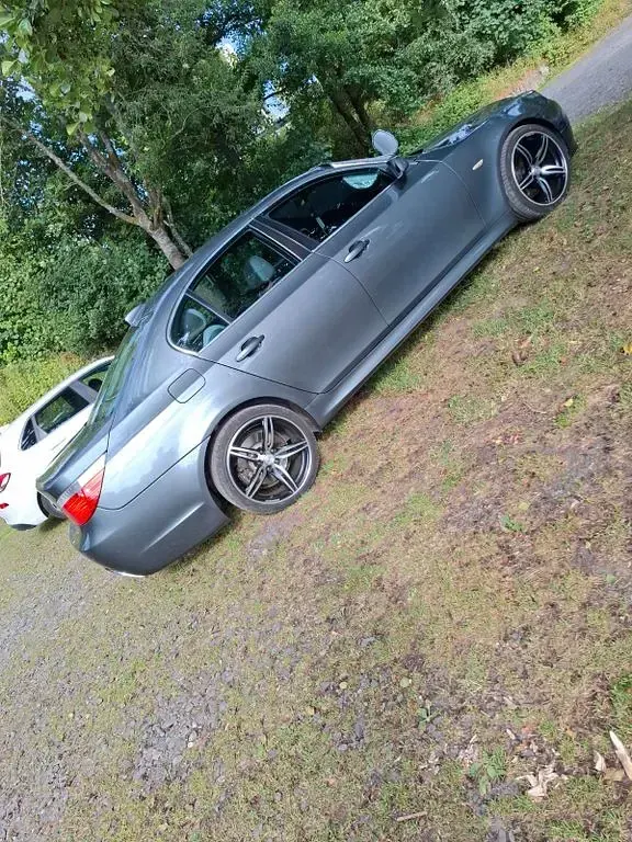 Gebraucht BMW 525 Sport Line 218 PS (160 kW) 2005 Grau Limousine