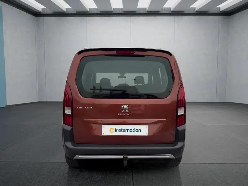 Gebraucht Peugeot Rifter 131 PS (96 kW) 2020 Braun Van / Kleinbus