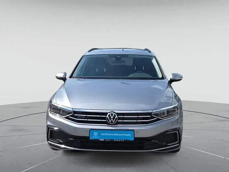 Gebraucht VW Passat GTE 218 PS (160 kW) 2022 Pyritsilber metallic Kombi