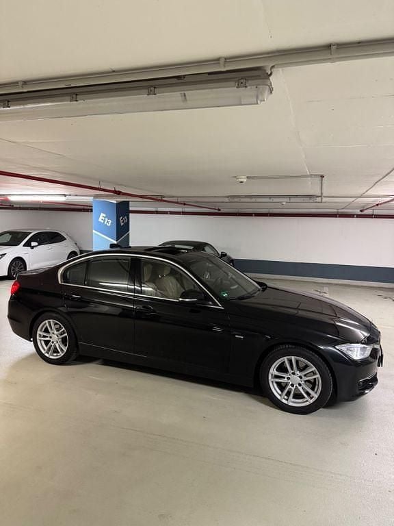 Gebraucht BMW 328 Luxury Line 245 PS (180 kW) 2013 Schwarz Limousine