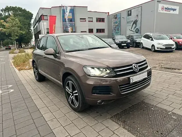 Gebraucht VW Touareg 340 PS (250 kW) 2011 Braun SUV