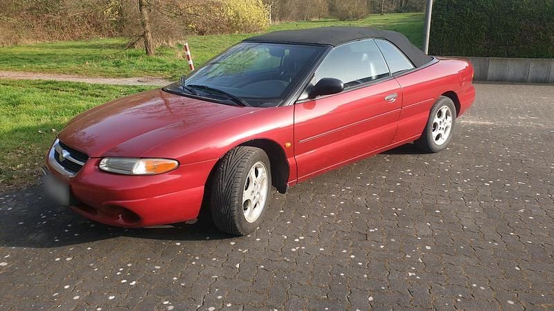 Usata Chrysler Stratus 1998 Rosso Cabrio