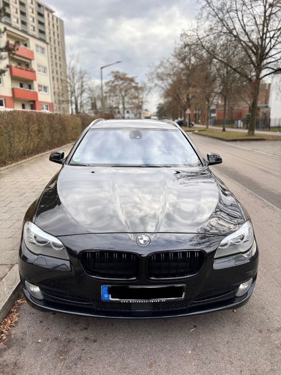 Schwarz Gebraucht 2012 BMW 535 Comfort Edition Kombi | 13.800 € (Guter Preis) - Bild 1/4