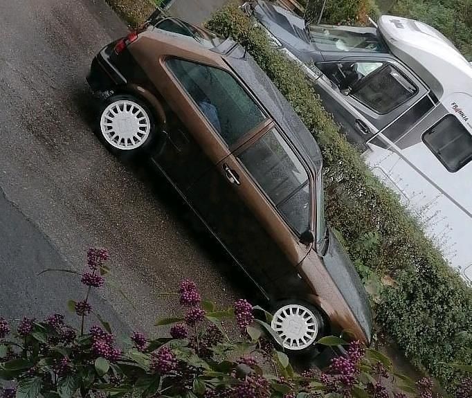 Braun Gebraucht 1991 VW Polo Coupé | 7.000 € - Bild 1/2