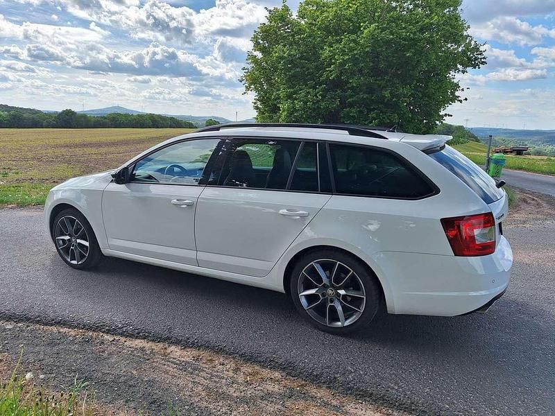 Weiß Gebraucht 2014 Skoda Octavia RS Kombi | 11.500 € (Guter Preis) - Bild 1/4