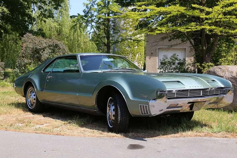 Gebraucht Oldsmobile Toronado 272 PS (200 kW) 1966 Grün Coupé