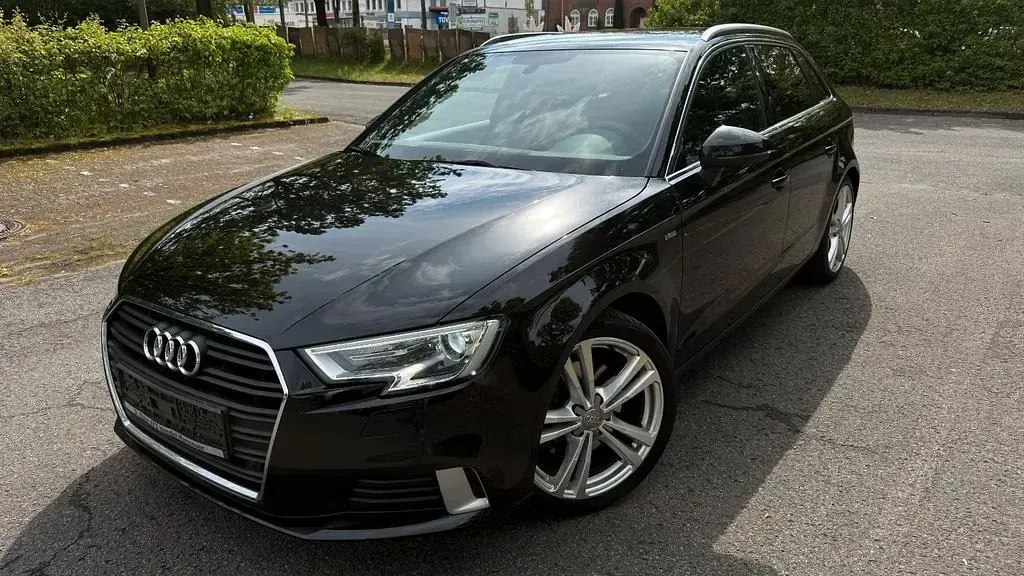 Second-hand Audi A3 S-Line 150 CP (110 kW) 2020 Negru Berlinǎ