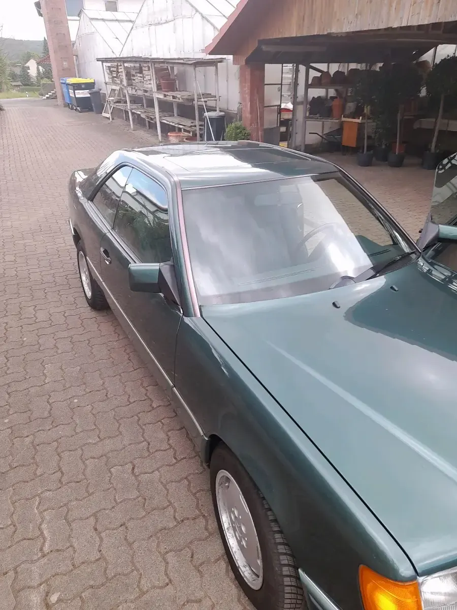 Gebraucht Mercedes 230 136 PS (100 kW) 1991 Grün Coupé