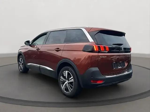 Gebraucht Peugeot 5008 Allure 131 PS (96 kW) 2023 Braun SUV