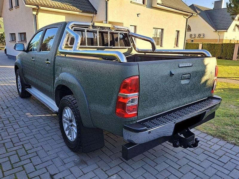 Gebraucht Toyota HiLux Executive 171 PS (125 kW) 2013 Grün Abholung