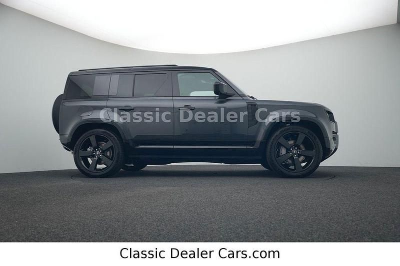 Neu Land Rover Defender Dynamic 300 PS (220 kW) 2026 Grau SUV