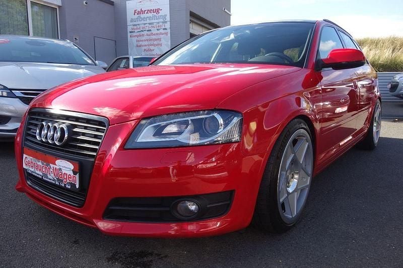 Rot Gebraucht 2010 Audi A3 Sportback Ambition Limousine | 6.990 € (Guter Preis) - Bild 1/4