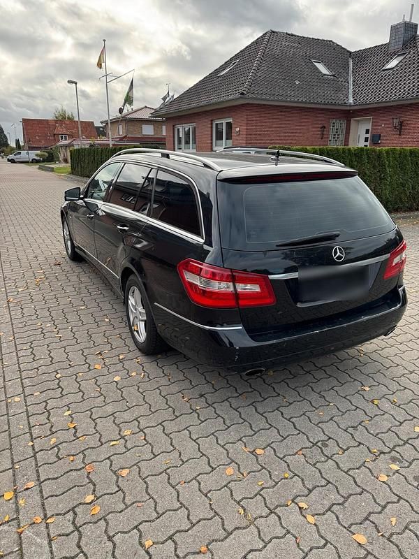 Gebraucht Mercedes E350 Elegance 265 PS (194 kW) 2009 Schwarz Kombi