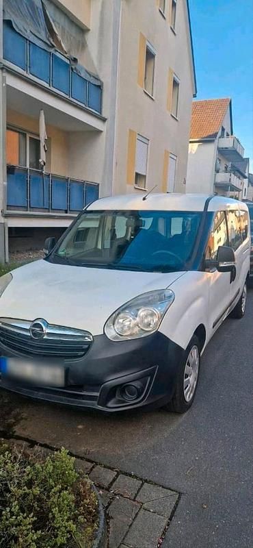 Second-hand Opel Combo 95 CP (69 kW) 2013 Alb Monovolum