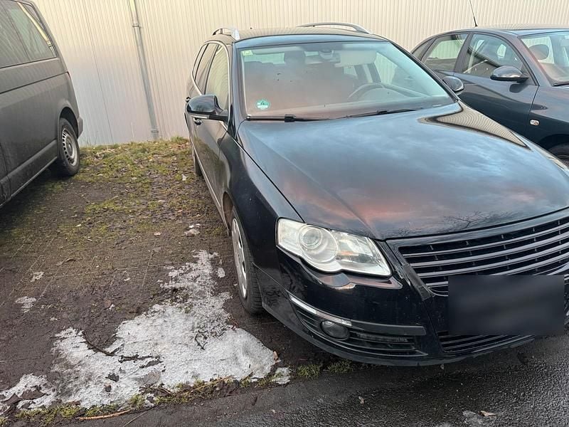 Gebraucht VW Passat Highline 140 PS (102 kW) 2009 Schwarz Kombi