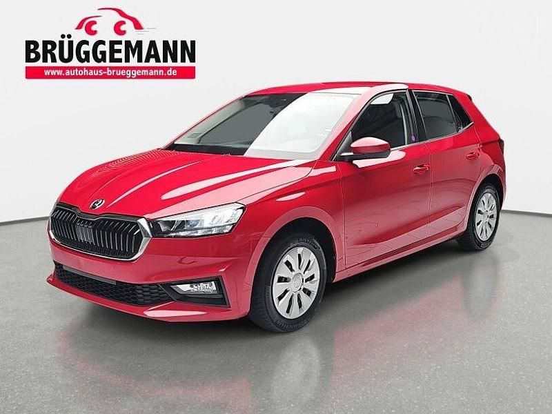 Rot Gebraucht 2023 Skoda Fabia Selection Kleinwagen | 15.890 € (Guter Preis) - Bild 1/4