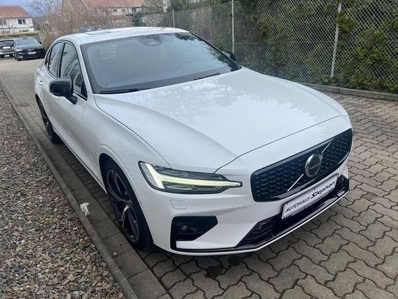 Gebraucht Volvo S60 Ultimate 250 PS (183 kW) 2023 Weiß Limousine