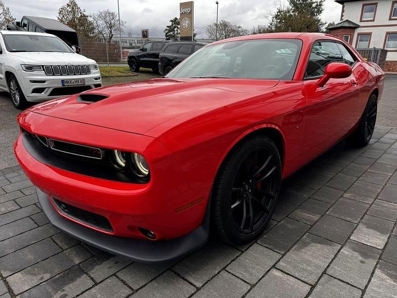 Gebraucht Dodge Challenger 377 PS (277 kW) 2024 Orange Coupé