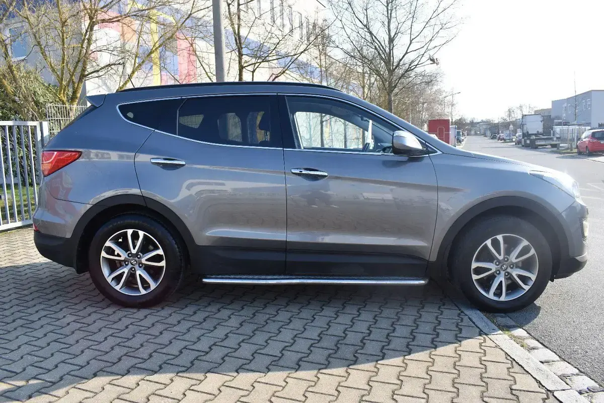 Gebraucht Hyundai Santa Fe Premium 197 PS (144 kW) 2013 Silber SUV