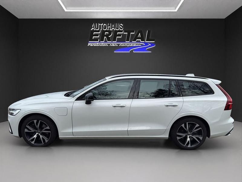 Gebraucht Volvo V60 R-Design 341 PS (250 kW) 2021 Weiß Kombi