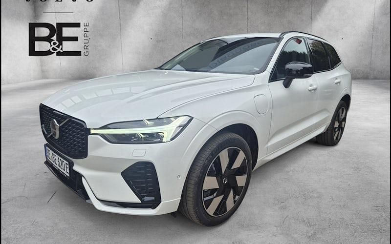 Weiß Gebraucht 2025 Volvo XC60 Plus SUV | 65.950 € - Bild 1/4