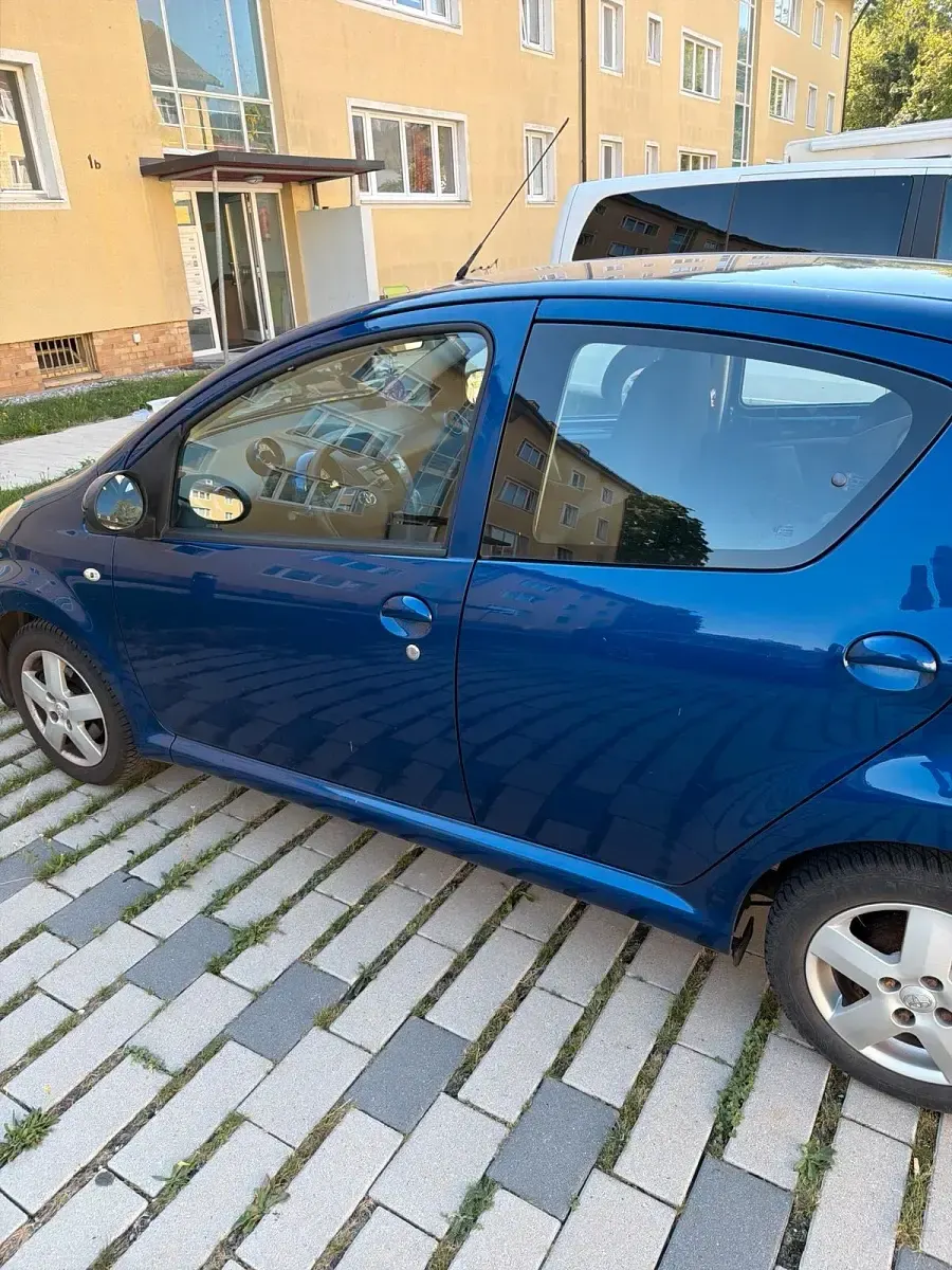 Gebraucht Toyota Aygo 68 PS (50 kW) 2007 Blau Kleinwagen
