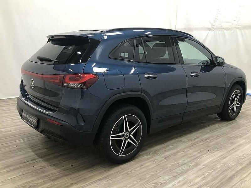 Gebraucht Mercedes EQA250 AMG 139 kW (190 PS) 2021 Denimblau metallic SUV