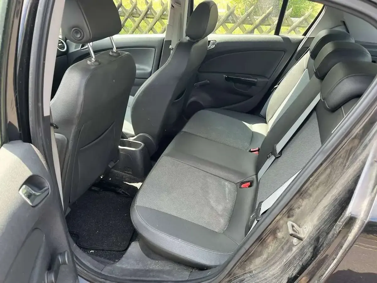 Gebraucht Opel Corsa Edition 90 PS (66 kW) 2009 Schwarz Kleinwagen