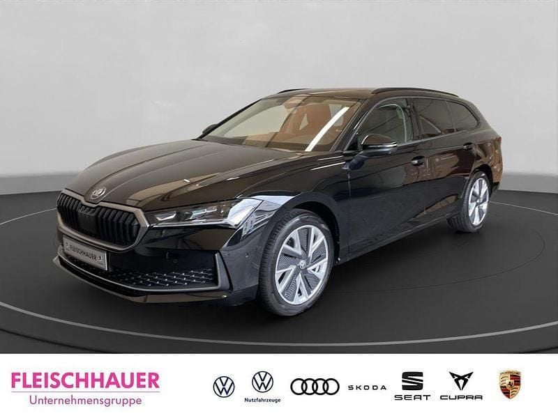 Schwarz Gebraucht 2024 Skoda Superb Selection Kombi | 32.990 € (Superpreis) - Bild 1/4