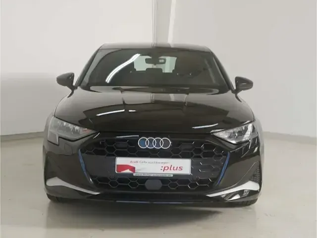 Gebraucht Audi A3 Advanced 150 PS (110 kW) 2025 Mythosschwarz metallic Limousine