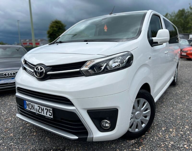 Weiß Gebraucht 2019 Toyota Proace Verso Kombi | 20.790 € (Fairer Preis) - Bild 1/4