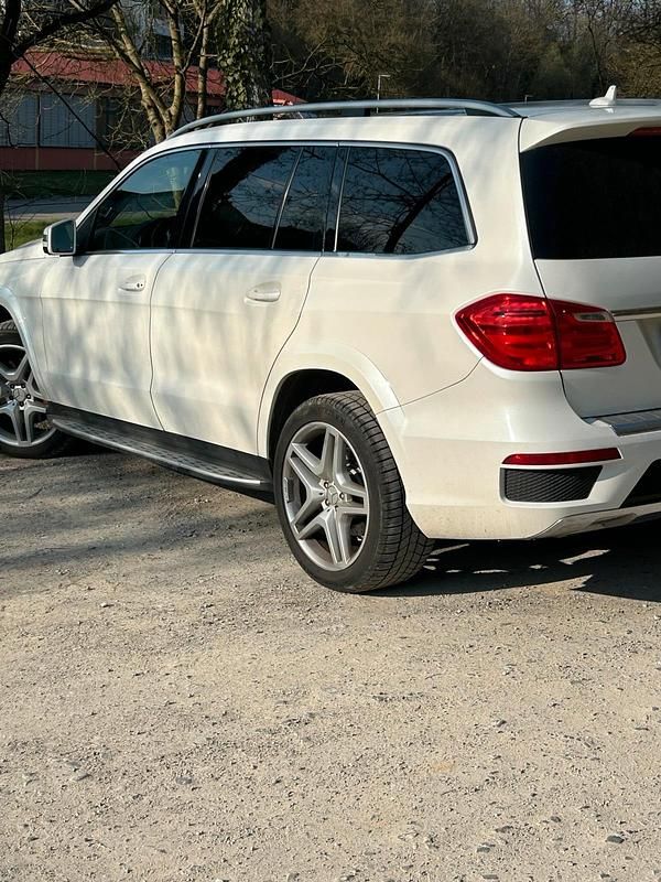 Gebraucht Mercedes GL350 258 PS (189 kW) 2014 Weiß SUV