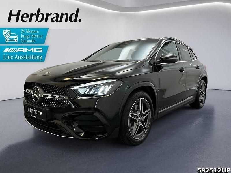 Kosmosschwarz Gebraucht 2025 Mercedes GLA200 AMG line SUV | 40.990 € (Guter Preis) - Bild 1/4