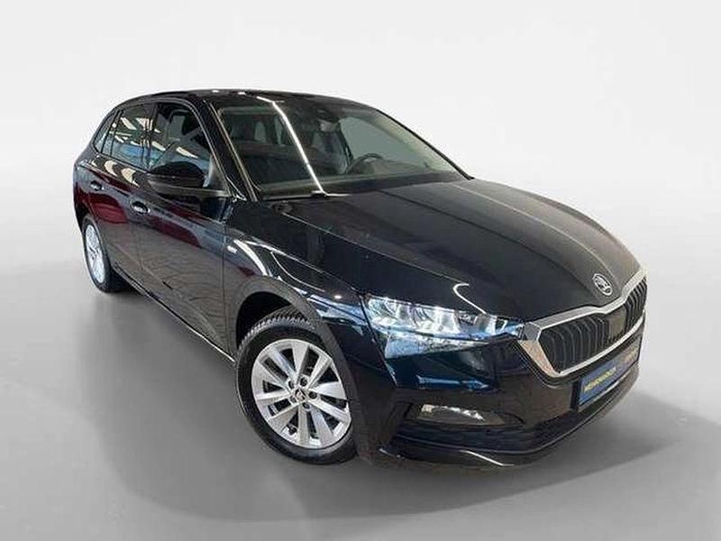 Schwarz Gebraucht 2023 Skoda Scala Ambition Kleinwagen | 27.547 € (Teuer) - Bild 1/4