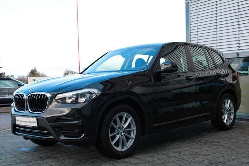 Gebraucht BMW X3 190 PS (139 kW) 2019 Black saphire SUV
